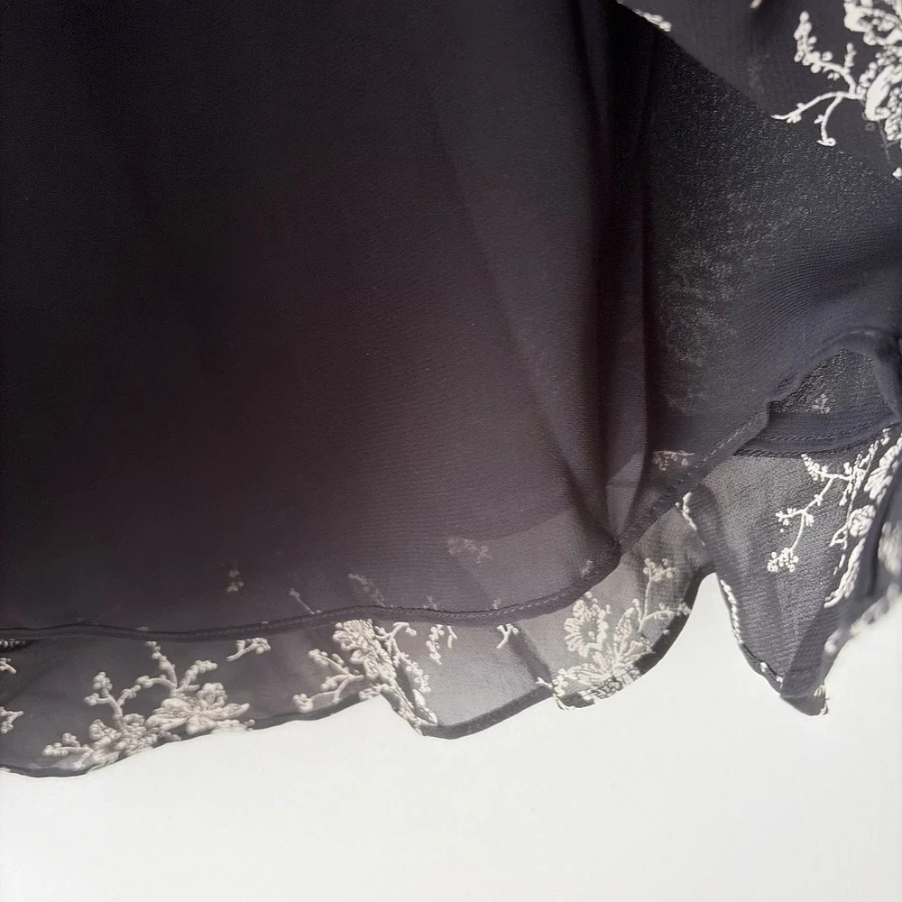 Vintage Talbots Midi Skirt Womens Size‎ 10 Lined White And Black Floral Print
